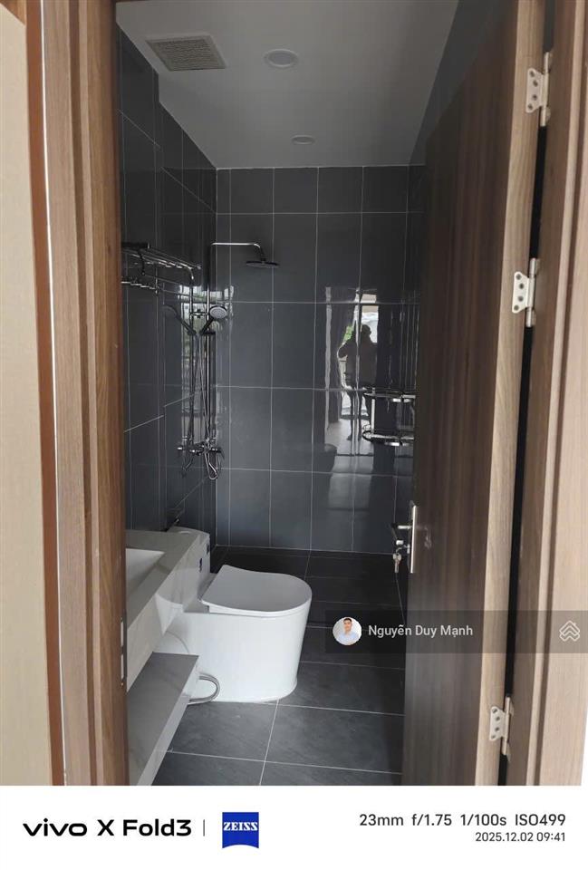 Bán gấp nhà hoàn thiện suncasa central vsip iia 4pn/100m2 full nội thất đang cho thuê 16tr|tháng