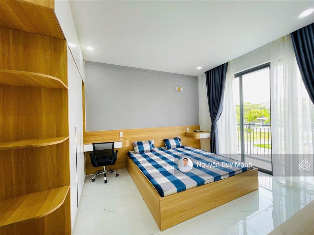 Ngộp bán gấp căn 3 tầng/100m2/3pn full nội thất có sẵn hđt 13tr/tháng giá 4tỷ250 full