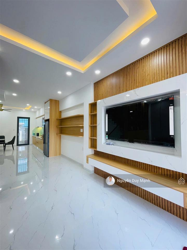 Ngộp bán gấp căn 3 tầng/100m2/3pn full nội thất có sẵn hđt 13tr/tháng giá 4tỷ250 full