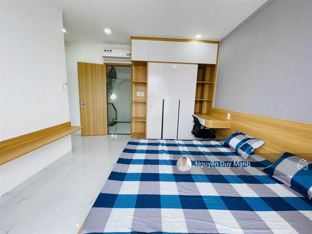 Ngộp bán gấp căn 3 tầng/100m2/3pn full nội thất có sẵn hđt 13tr/tháng giá 4tỷ250 full