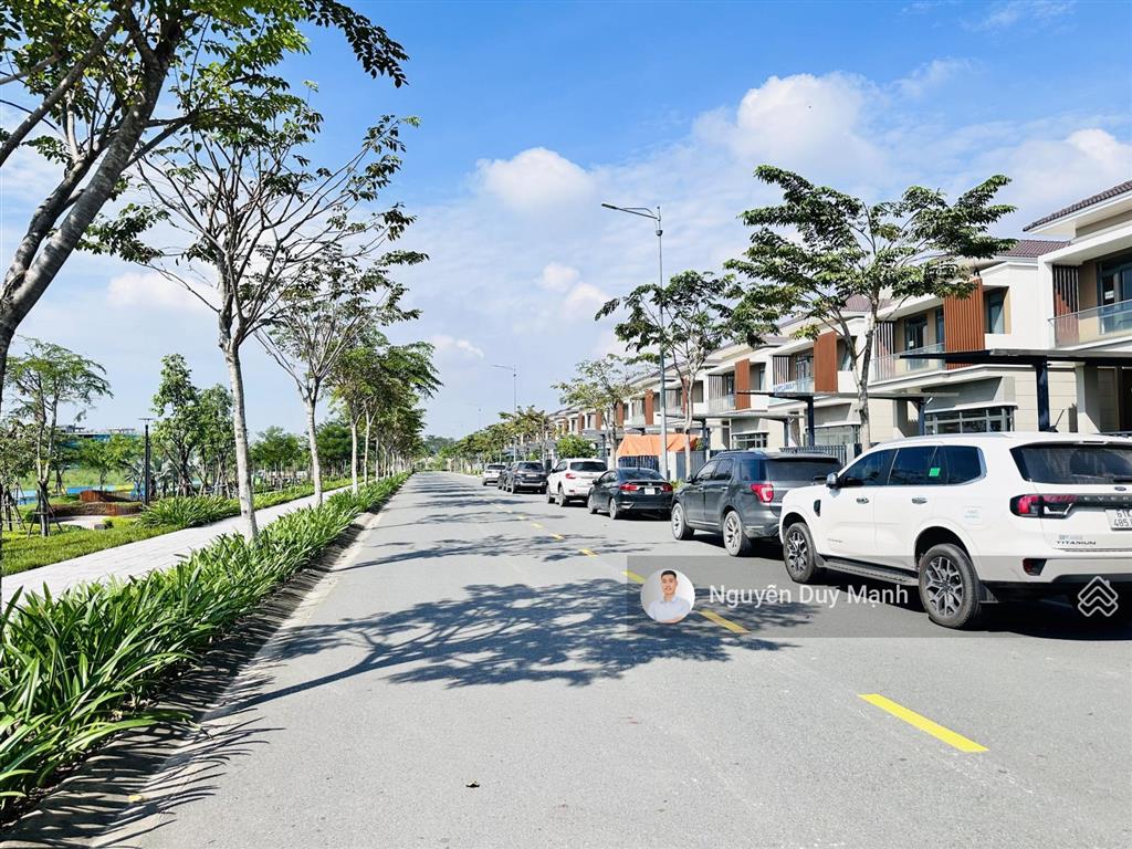 Hàng ngộp bán gấp biệt thự suncasa 250m2/2tầng cạnh cf highland giá 6,9tỷ full