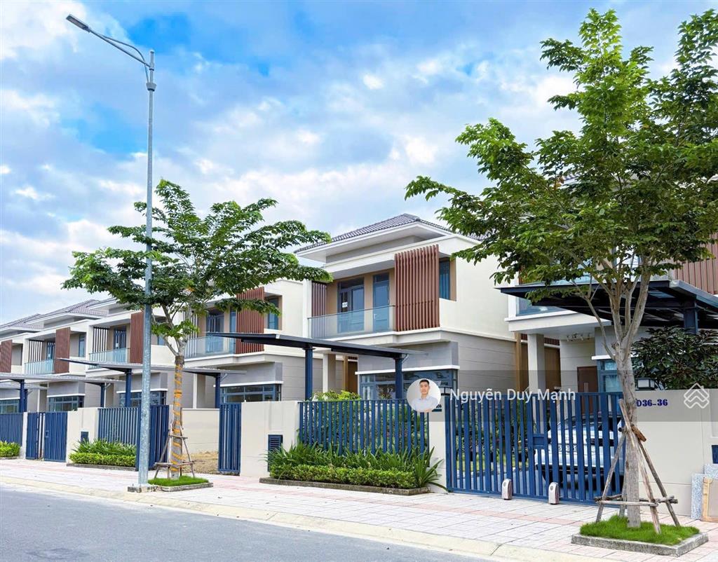 Hàng ngộp bán gấp biệt thự suncasa 250m2/2tầng cạnh cf highland giá 6,9tỷ full