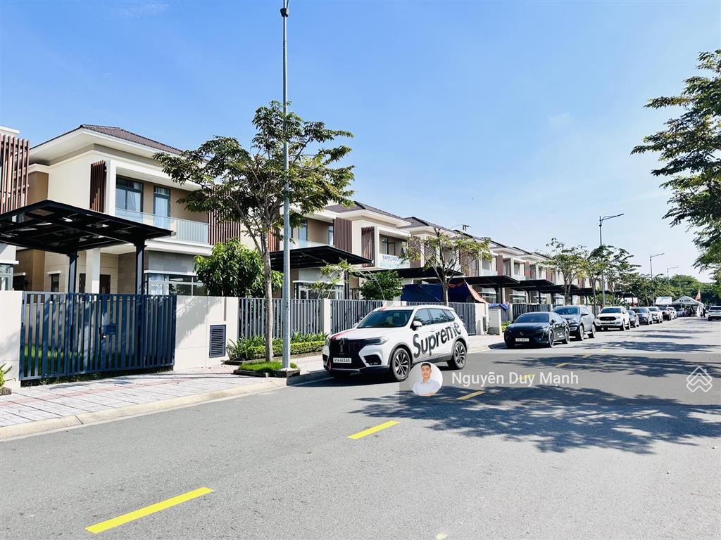 Hàng ngộp bán gấp biệt thự suncasa 250m2/2tầng cạnh cf highland giá 6,9tỷ full