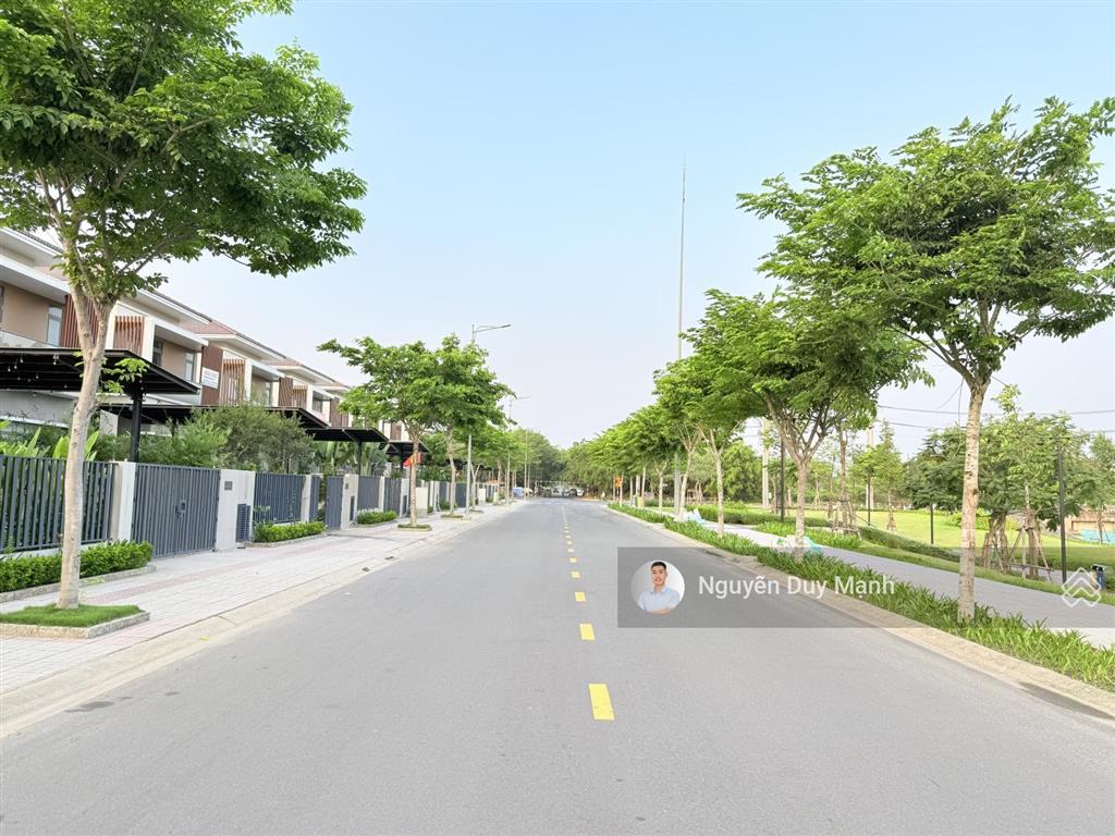 Hàng hiếm 1 căn duy nhất biệt thự view suối suncasa 250m2 giá 7,8tỷ full ngay vsip iia