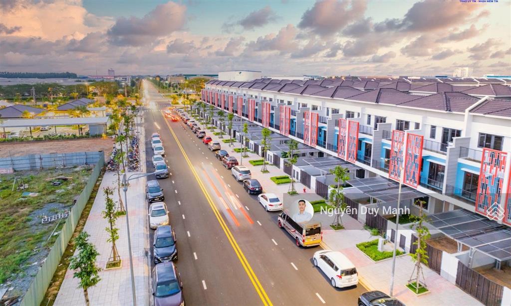 Hàng ngộp bán gấp nhà mặt tiền đường 26m tại vsip ii suncasa central giá 3.5tỷ/100m2 bao sổ