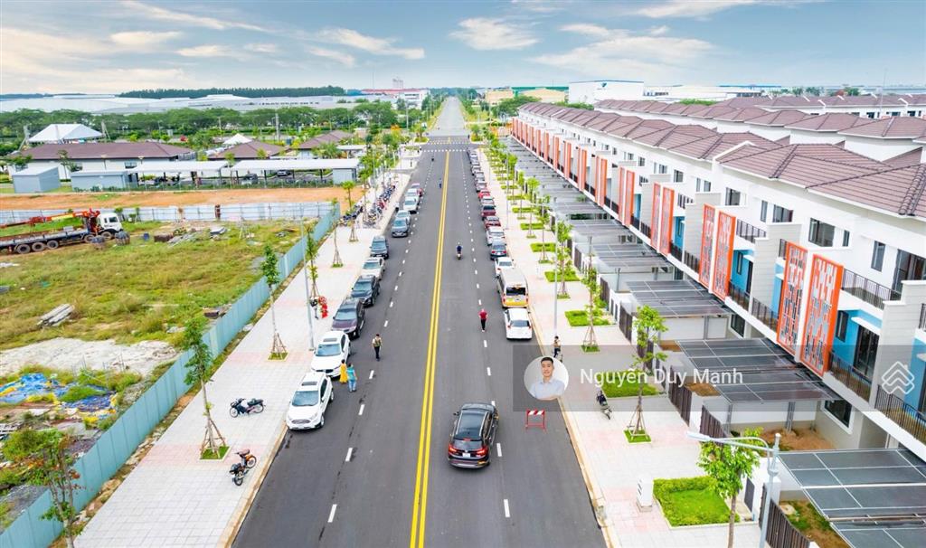 Hàng ngộp bán gấp nhà mặt tiền đường 26m tại vsip ii suncasa central giá 3.5tỷ/100m2 bao sổ
