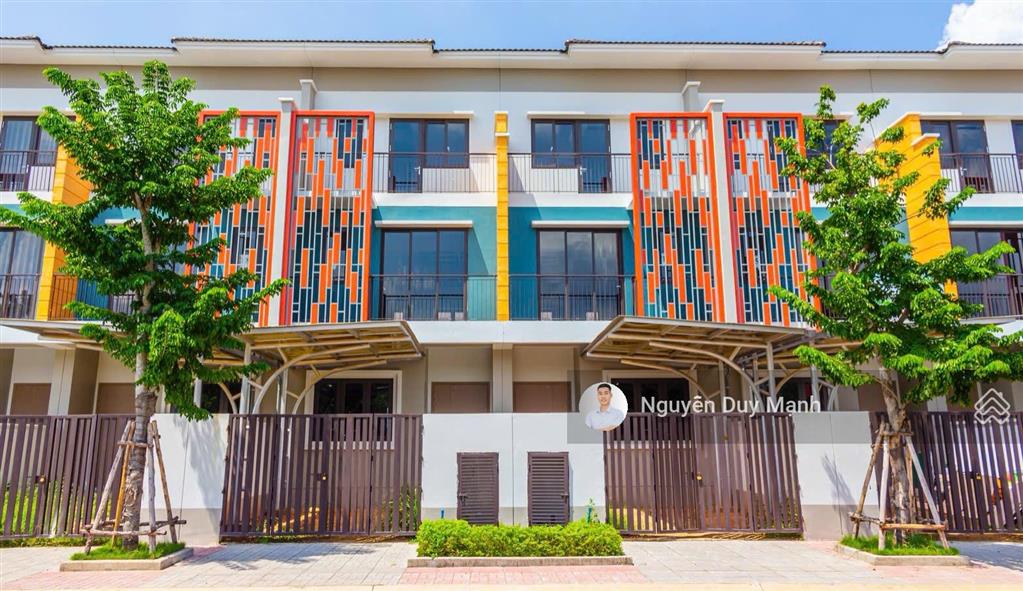 Hàng ngộp bán gấp nhà mặt tiền đường 26m tại vsip ii suncasa central giá 3.5tỷ/100m2 bao sổ