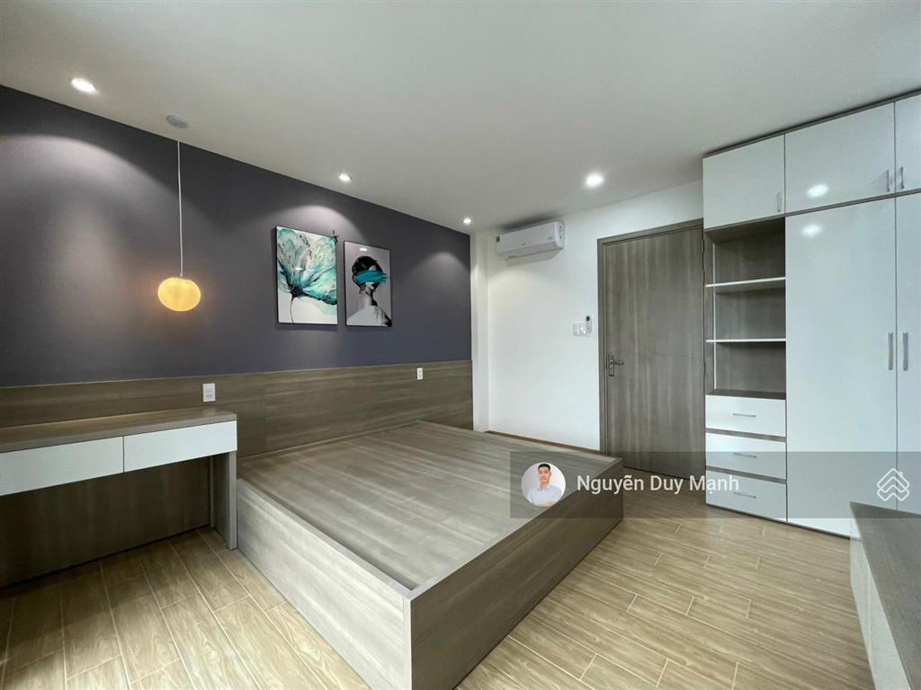 Bán gấp căn nhà phố 3tầng view công viên full nội thất 3pn/100m2 suncasa central giá 4.4tỷ sổ hồng