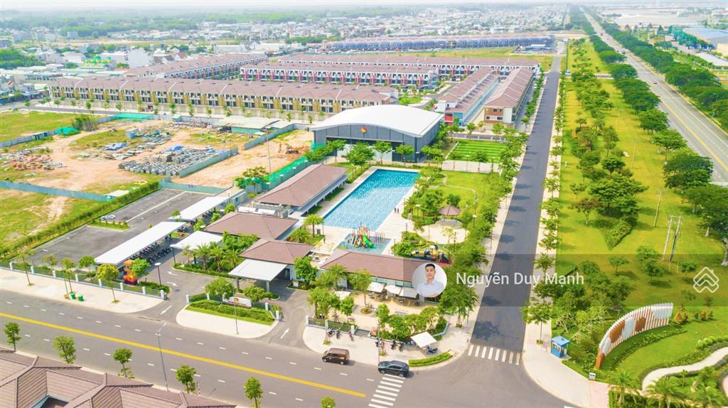 Bán gấp nhà phố 2 tầng/100m2 suncasa central trung tâm vsip ii sổ hồng sẵn giá 2.85tỷ full