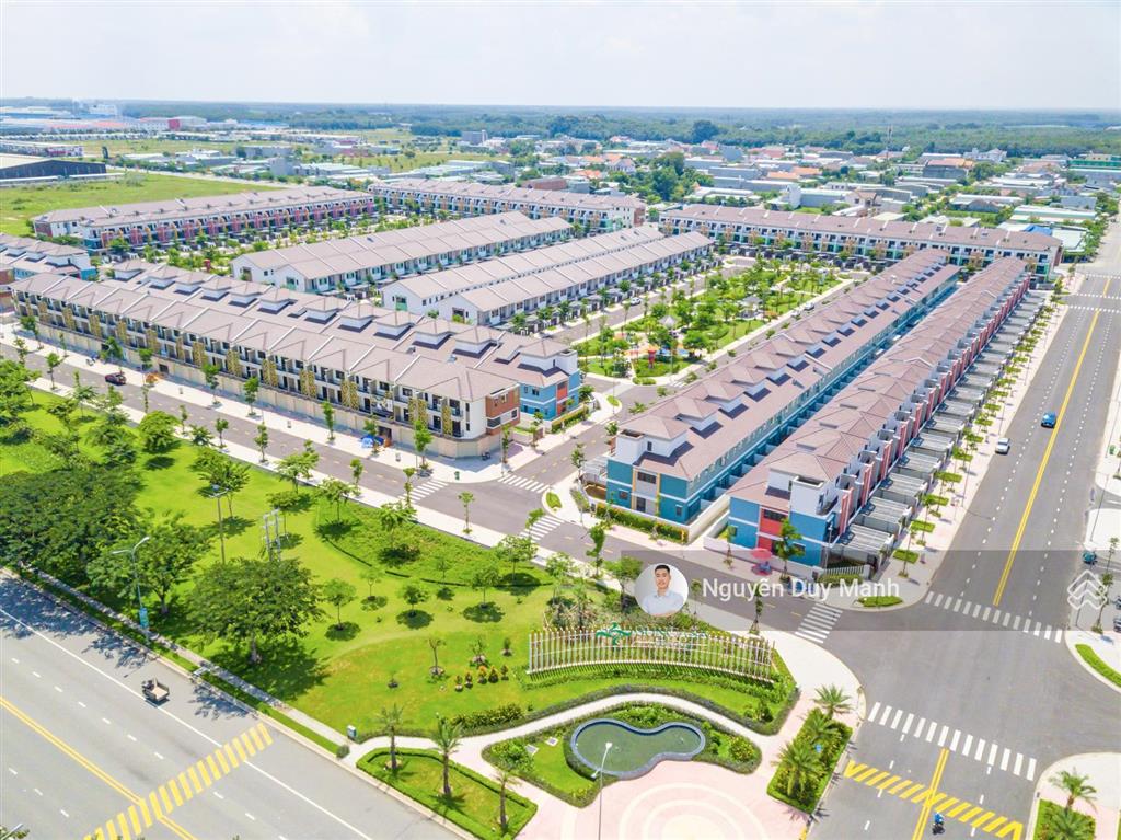 Bán gấp nhà phố 2 tầng/100m2 suncasa central trung tâm vsip ii sổ hồng sẵn giá 2.85tỷ full