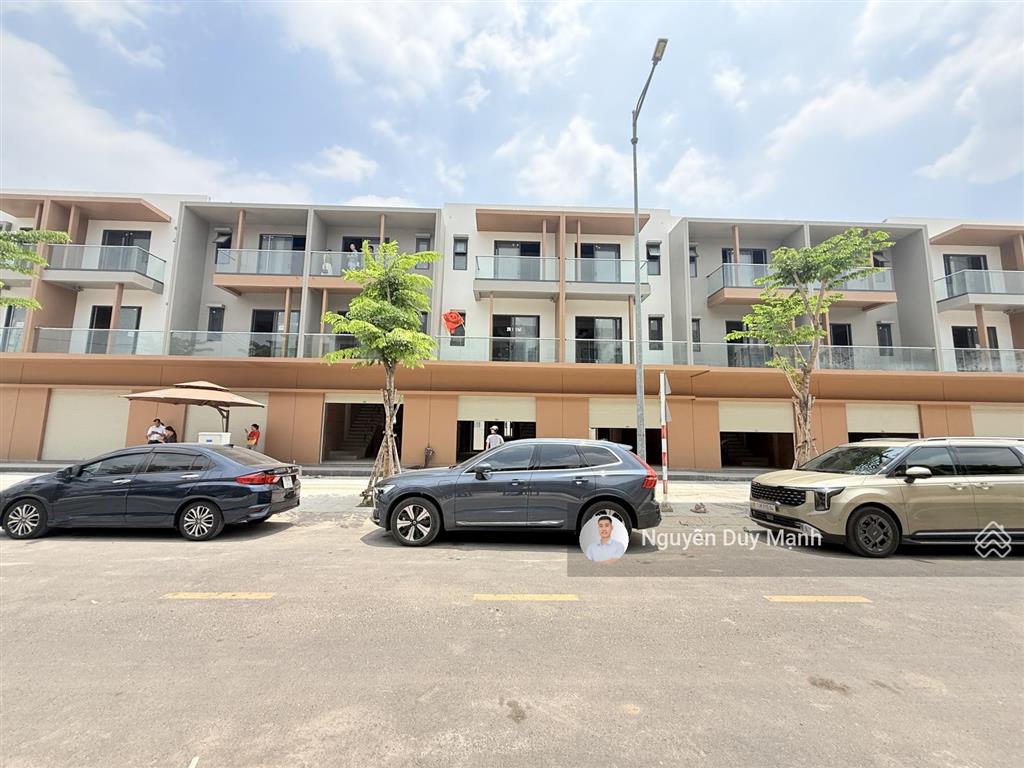 Shophouse mặt tiền đường 25m2 suncasa square vsip ii giá 4,5tỷ , chỉ trả trước 1.4tỷ nhận nhà