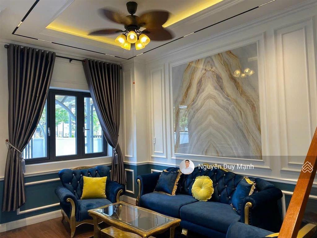 Bán gấp căn liền kề sun casa full nội thất view công viên, giá 4.8 tỷ bao sổ 3 tầng x 100m2, 3pn