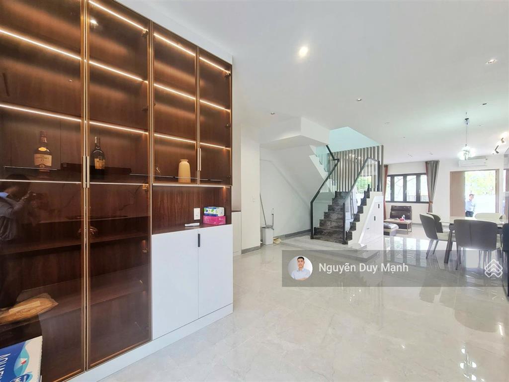 Bán nhà hoàn thiện 2pn full nội thất tại suncasa central vsip ii giá 3.82x tỷ/100m2 view công viên