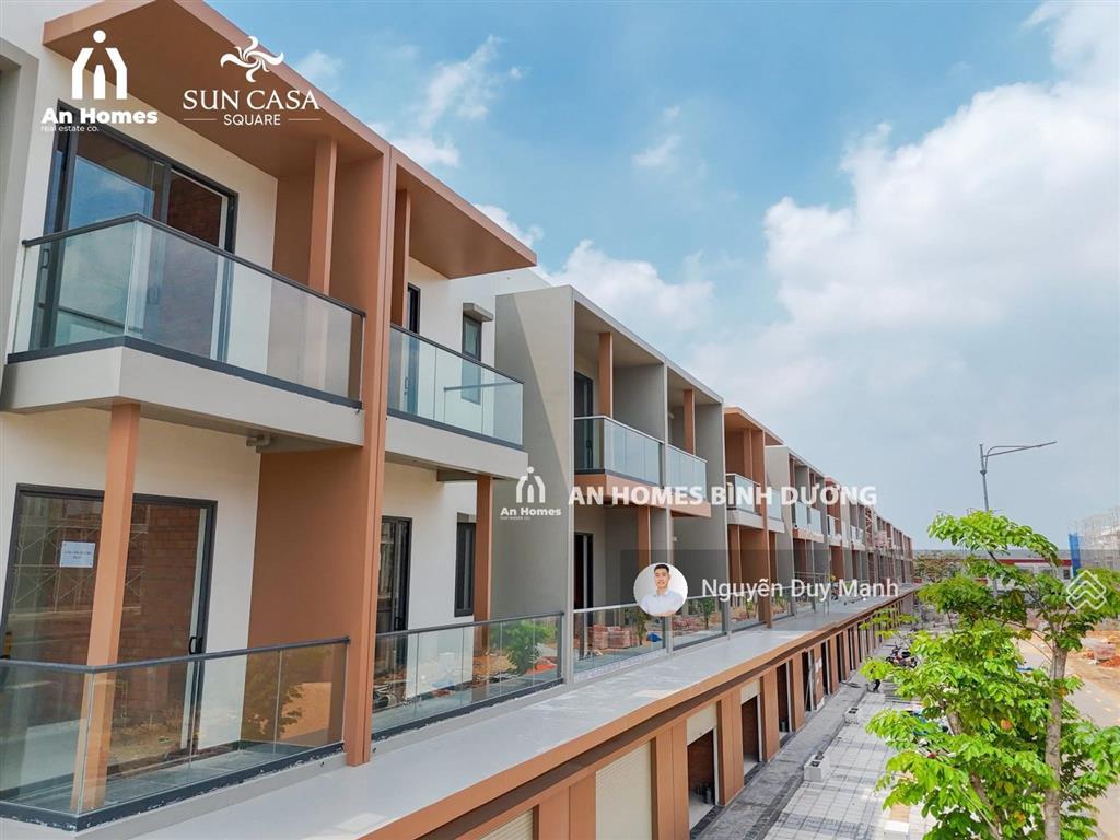 Chủ bán gấp căn nhà phố 3tầng/100m2 suncas square 3tỷ670 full vat trả trước 1.1tỷ nhận nhà ngay