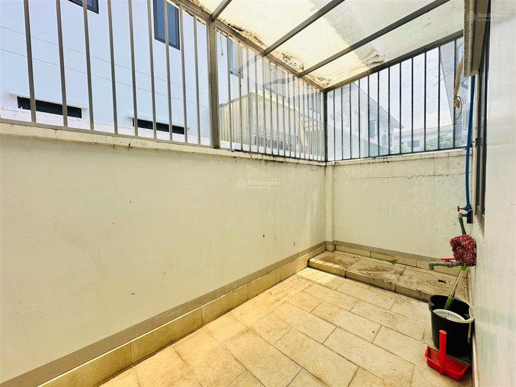 Ngộp bán gấp căn nhà phố hoàn thiện 2 tầng/100m2 kđt suncasa vsip ii giá full 3.3tỷ bao sổ view đep
