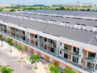 Nhà phố sun casa square  cdt vsip. ngay trung tâm vsip ii nhà phố 1 trệt 2 lầu dt đất 100m2