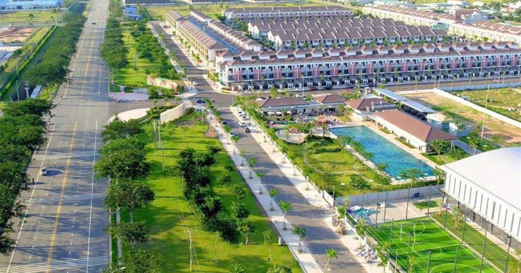 Bán căn nhà phố suncasa vị trí đẹp trục đường 25m ngay khu tiện ích 100m2 giá 3.45tỷ full bao sổ