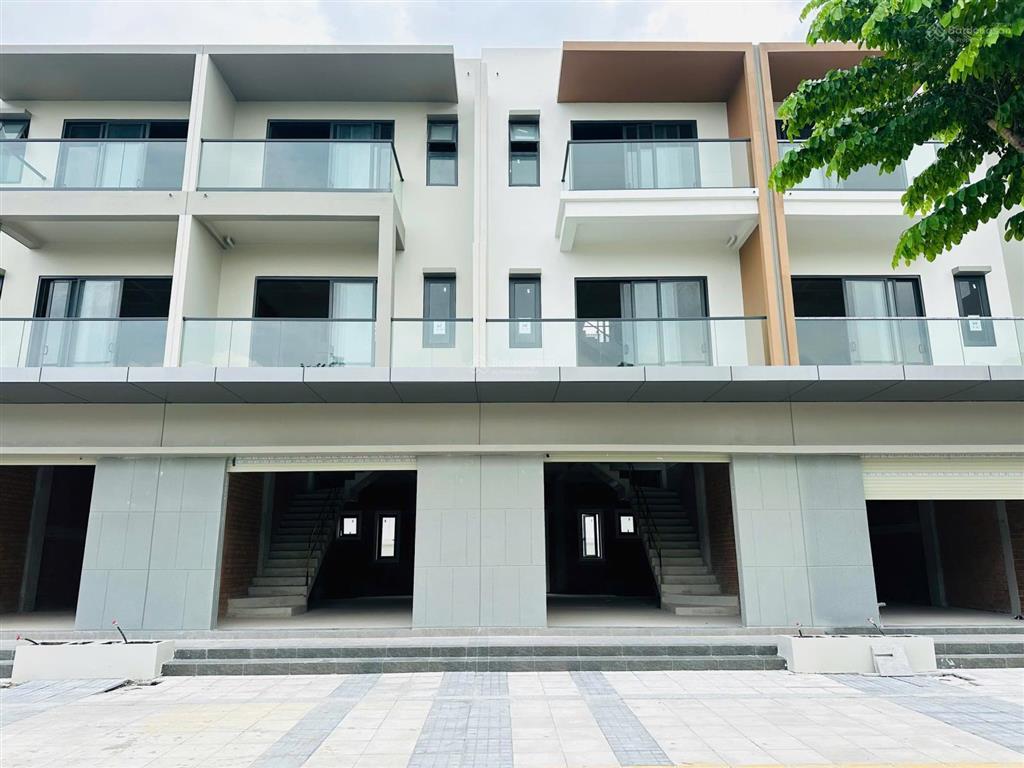 Nhà mặt tiền kinh doanh vĩnh tân vsip ii hồ chí minh giá 4 tỷ 480 tiến độ thanh toán giãn 17 tháng