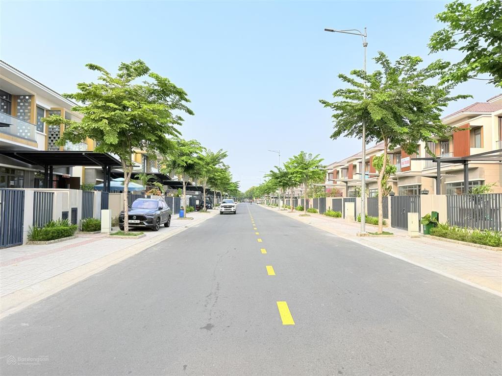Biệt thự đơn lập suncasa nhà dành cho chuyên gia tại vsip 2  bán gấp 6,6 tỷ/250m²  30% nhận nhà
