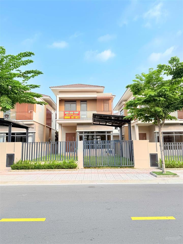 Căn biệt thự đơn lập, cách highlands, lotteria, gs25 chỉ 100m30% nhận nhà ngay giá full 6.6tỷ/250m