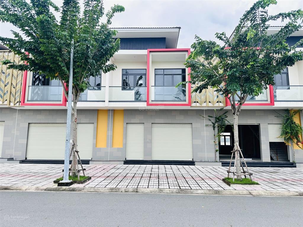 Bán gấp shophouse 7m x 24m vị trí đẹp kinh doanh buôn bán tại vsip 2a giá full 5,4 tỷ