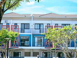 Bán nhà phố sổ hồng sẵn tại sun casa vsip2a bình dương giá 3 tỷ 150/100m2 gần công viên