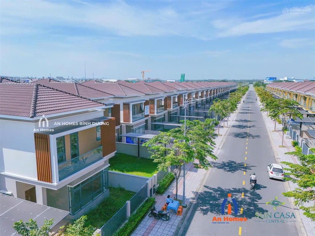 Bán nhà vsip2a kđt suncasa central 250m2|2 tầng rẻ hơn thị trường 400tr giá full 6,6tỷ