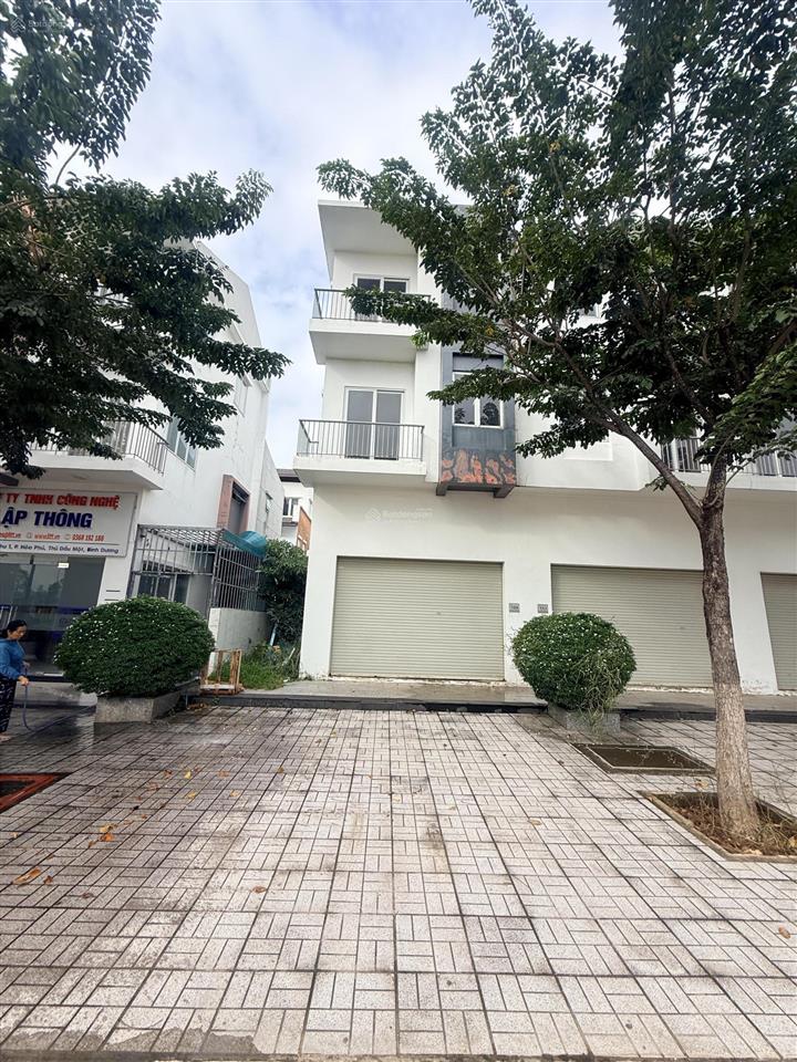 Bán gấp căn shophouse góc giữa suncasa hoà phú bình dương 112m2 giá 3tỷ050 full