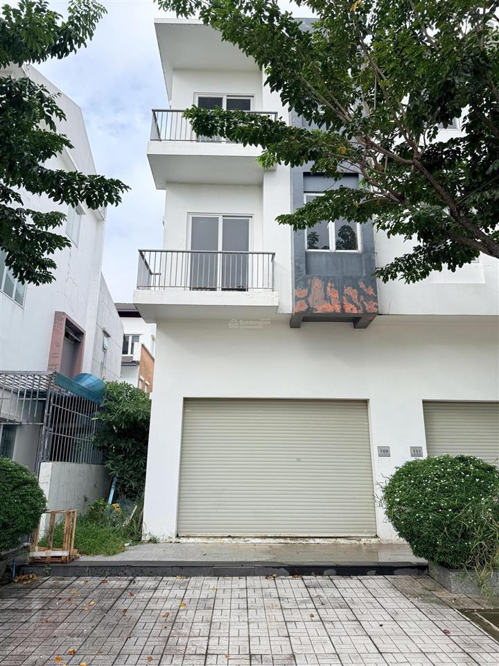 Bán gấp căn shophouse góc giữa suncasa hoà phú bình dương 112m2 giá 3tỷ050 full