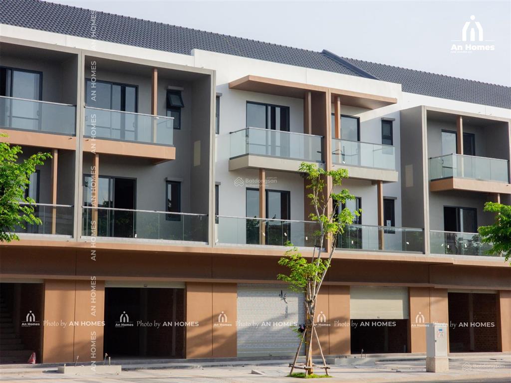 Bán nhà phố suncasa square 100m2 tại vsip2 bình dương view công viên giá 3tỷ68 full