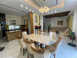 Cho thuê bt góc melosa, 180m2, 4pn, 5wc, nhà full đồ, đẹp, mới, hiện đại, giá 25tr/th