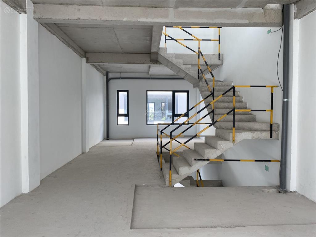 Chính chủ gửi bán nhanh the classia, 5x18m, nhà thô, sổ hồng, giá 16, x tỷ