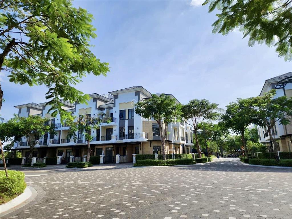 Cần bán nhanh căn verosa park, 5x17m2, view cv, nhà thô, giá 15.5 tỷ