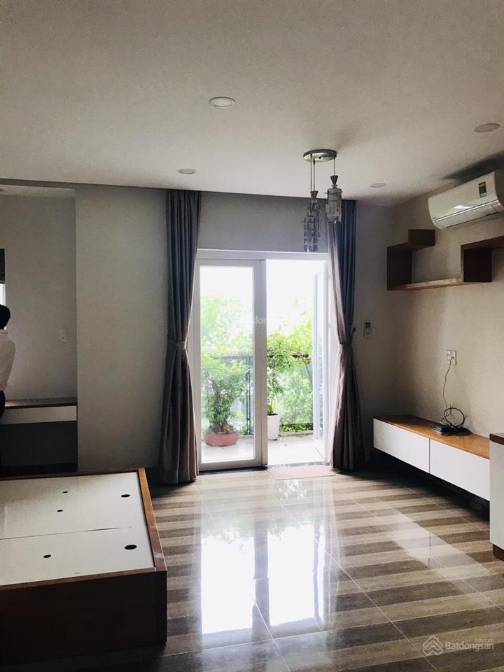 Chính chủ gửi bán nhà phố mega village khang điền, 5x16m, giá 9,6 tỉ, sổ hồng. trục chính