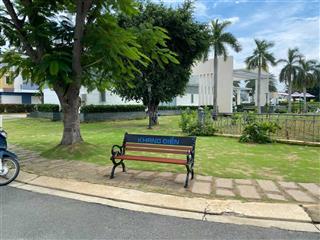 Cần bán căn góc 2mt rosita (vị trí đẹp), 160m2, nhà thô, giá 11,6 tỷ, sổ hồng sẵn, hỗ trợ vay