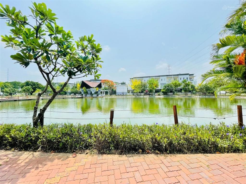 Bán nhà melosa khang điền, 5x23m, nội thất, giá bán nhanh 10,8 tỉ, sổ hồng, hỗ trợ vay