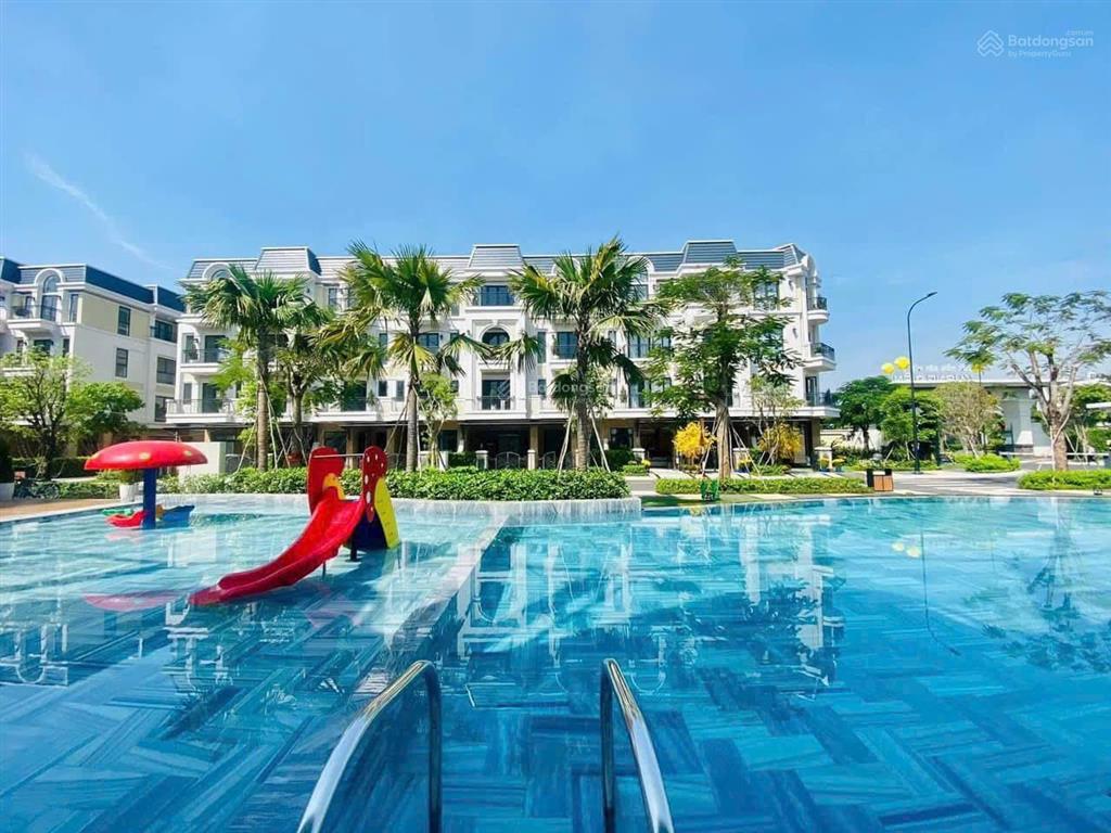 Chính chủ gửi bán nhanh, the classia 5x18m2, 4 lầu, full đủ nội thất, giá 21,5 tỷ. có thang máy