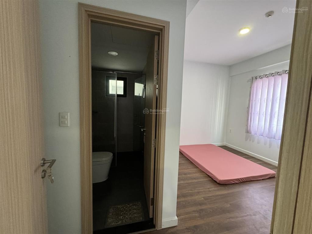 Bán nhanh căn góc 3pn + 2wc sổ hồng lovera vista  view hồ bơi sẵn nội thất  giá 3,6 tỷ