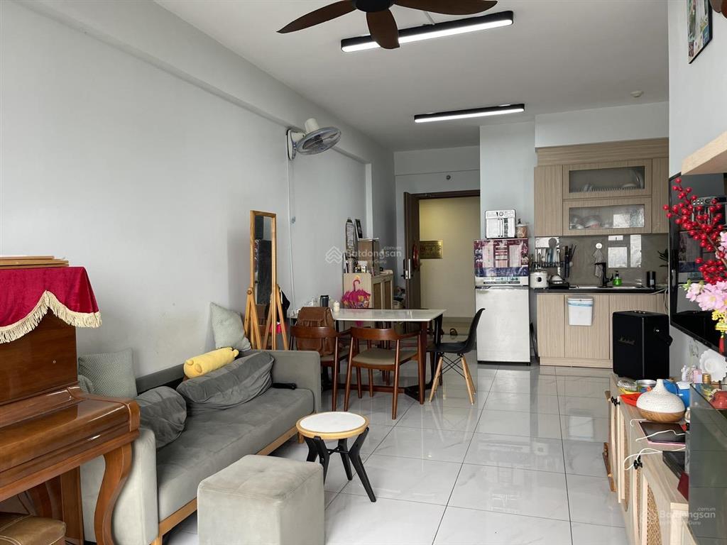 Căn hộ lovera vista 65,6m2 2pn + 2wc ban công đông bắc view quận 1 thoáng mát, sổ hồng sẵn  3,3 tỷ