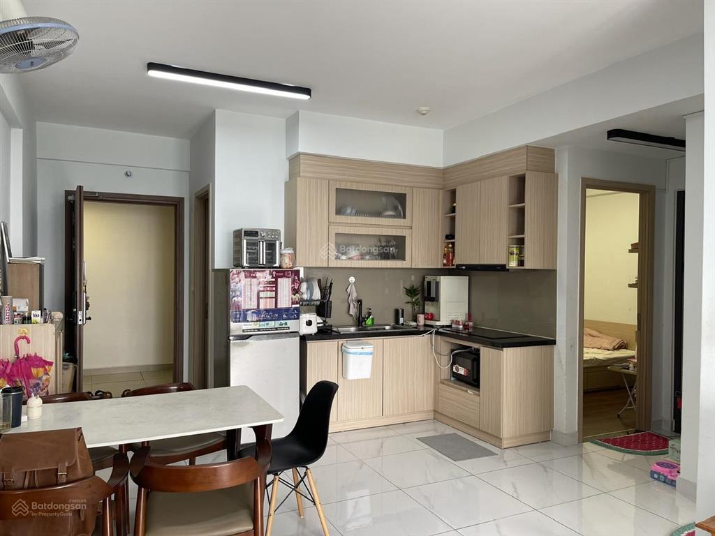 Căn hộ lovera vista 65,6m2 2pn + 2wc ban công đông bắc view quận 1 thoáng mát, sổ hồng sẵn  3,3 tỷ