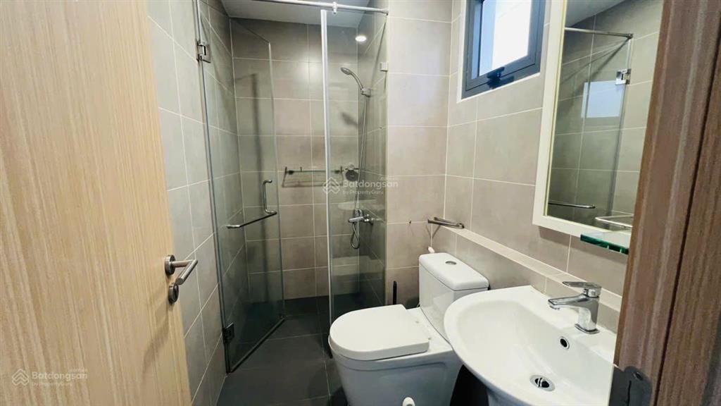 Bán căn góc 83m2 3pn, 2wc lovera vista có nội thất view thoáng  đang cho thuê  giá 3,65 tỷ