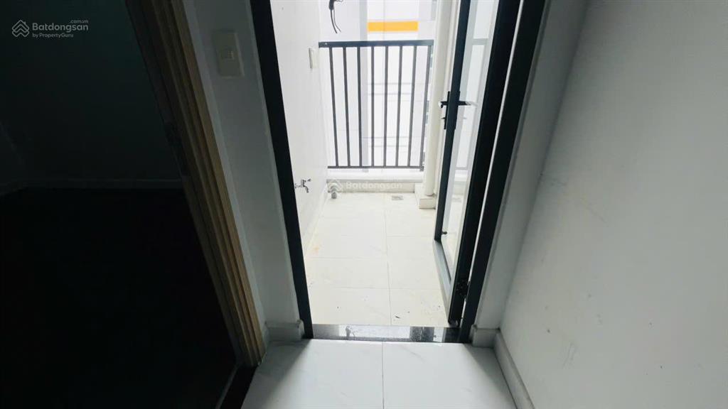 Bán căn góc 83m2 3pn, 2wc lovera vista có nội thất view thoáng  đang cho thuê  giá 3,65 tỷ