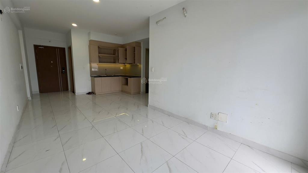 Căn hộ lovera vista 65.58m2  2pn + 2wc ban công đông nam thoáng mát, sổ hồng sẵn giá 3,25 tỷ