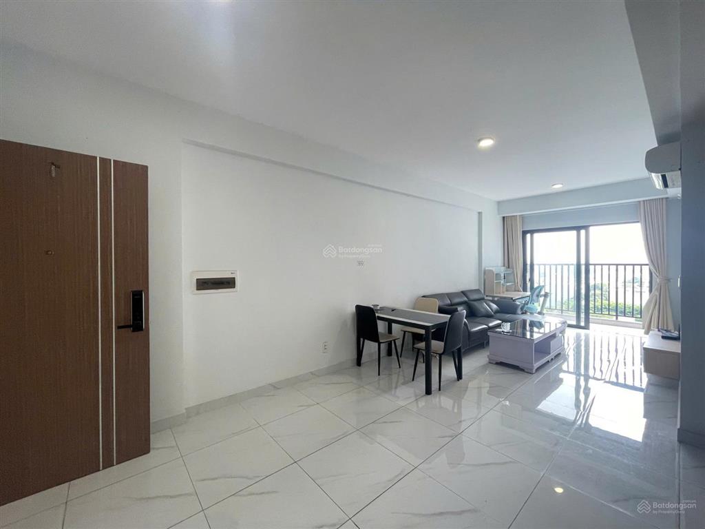 Cho thuê căn hộ lovera vista 2pn + 2wc view thoáng mát, có nội thất giá 7,5 triệu/tháng
