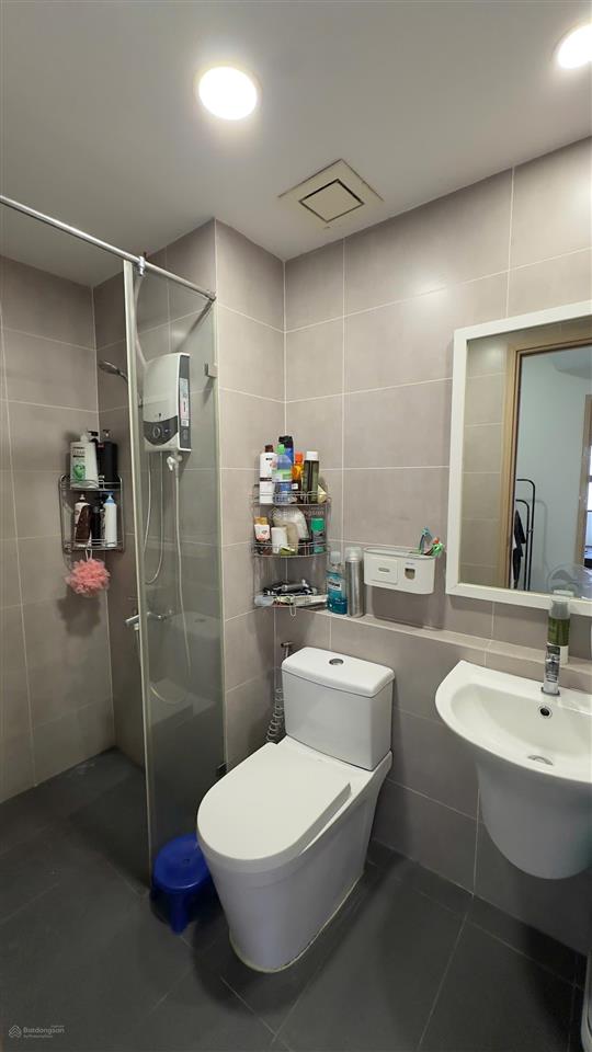 Bán nhanh căn hộ lovera vista khang điền 52,2m2  1pn +, 1wc view hồ bơi full nội thất giá 2,7 tỷ