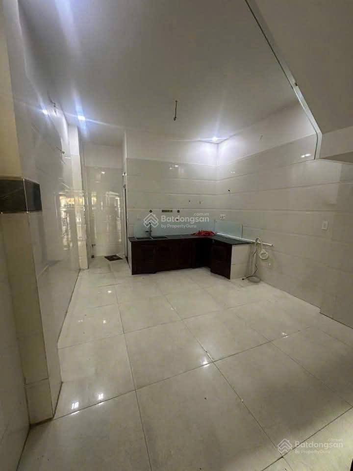 Cho thuê nhà đường 22 phước long b, nhà 1t/2 lầu 4pn, 3wc đường 12m giá chỉ 15 triệu/tháng