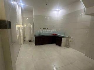 Cho thuê nhà đường 22 phước long b, nhà 1t/2 lầu 4pn, 3wc đường 12m giá chỉ 15 triệu/tháng