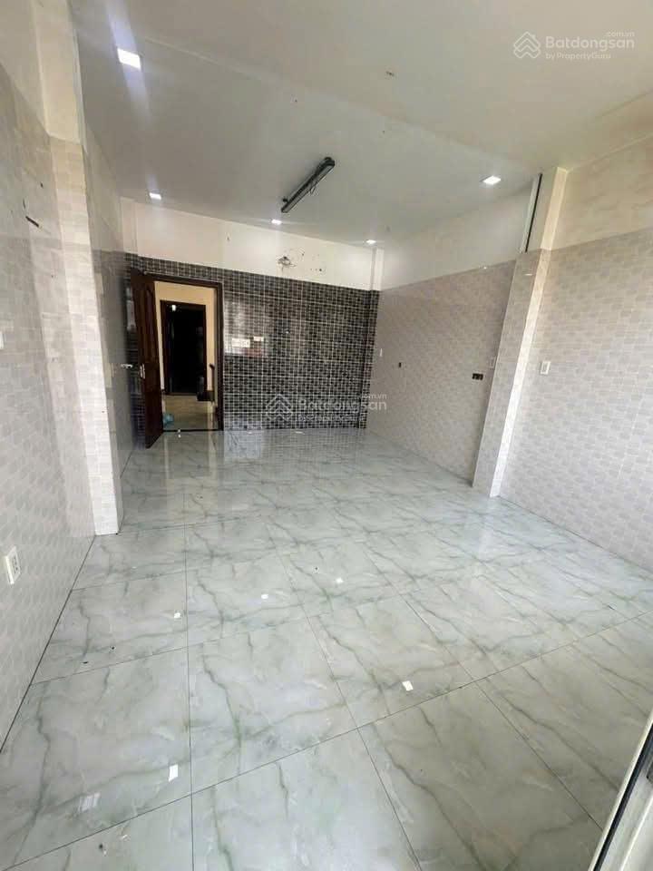 Cho thuê nhà đường 22 phước long b, nhà 1t/2 lầu 4pn, 3wc đường 12m giá chỉ 15 triệu/tháng