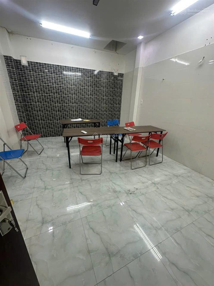 Cho thuê nhà đường 22 phước long b, nhà 1t/2 lầu 4pn, 3wc đường 12m giá chỉ 15 triệu/tháng