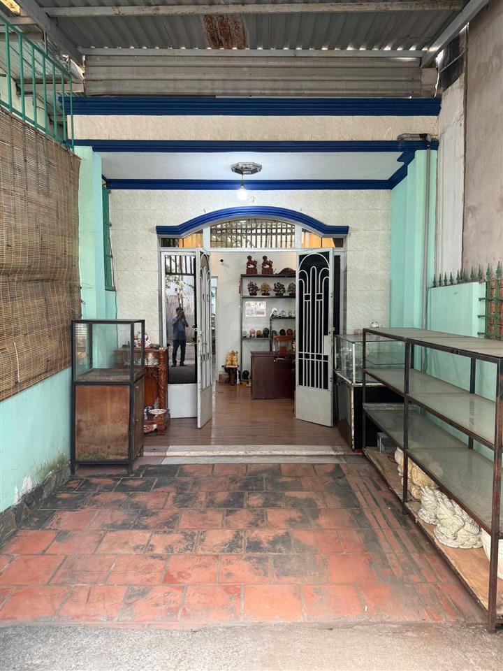 Bán gấp nhà gần chợ thủ đức, đặng văn bi, 52,4 m² giá chỉ 5,5 tỷ,  gấp 0934 652 ***